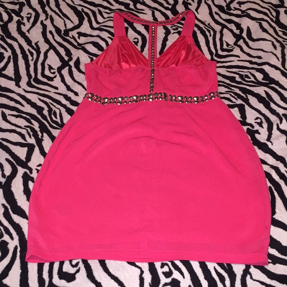 Dress 💁🏾♀️ - Picture 2 of 2